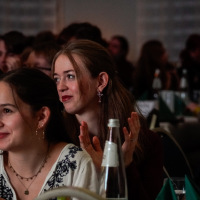 20241130_181653000_iOS