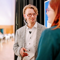 2025-11-29-0030-Stefan-Deutsch