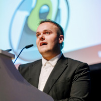 2025-11-29-0536-Stefan-Deutsch